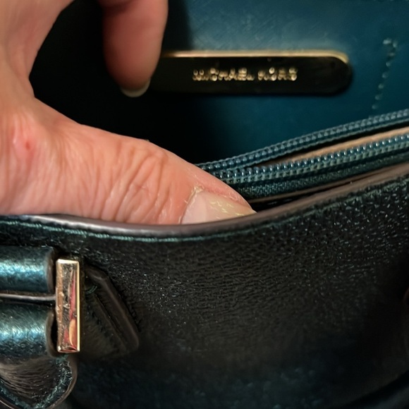 Michael Kors Elegant Green Pebble Tote - Picture 6 of 8